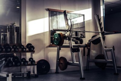 Waarom af en toe minder trainen je sterker maakt